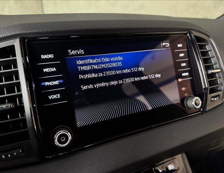 Škoda Karoq SUV 1,5 l 110 kw