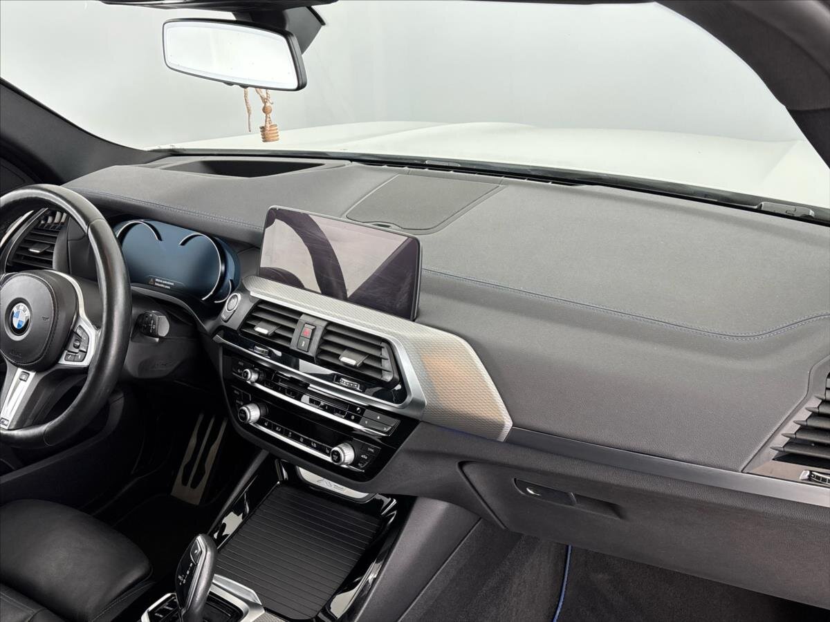 BMW X3 SUV / Terénní 2,0 l 140 kw