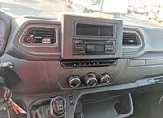 Renault Master 9