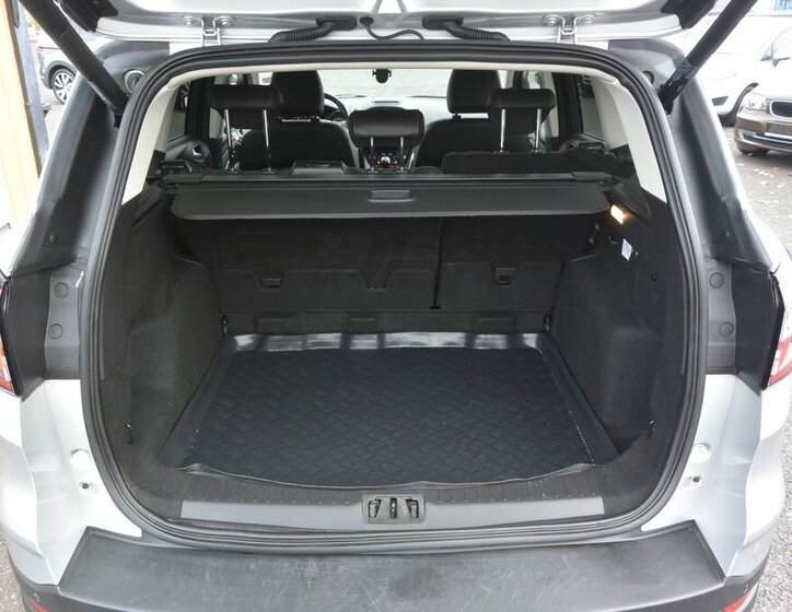 Ford Kuga SUV 2,0 l 110 kw