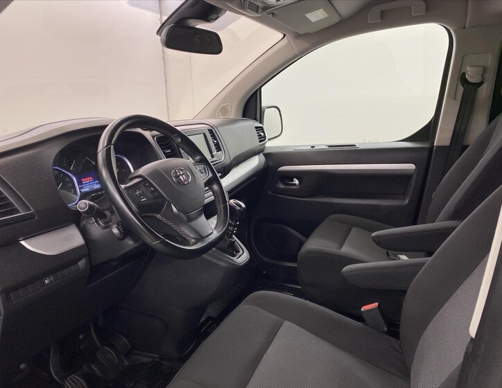 Toyota ProAce Verso 5