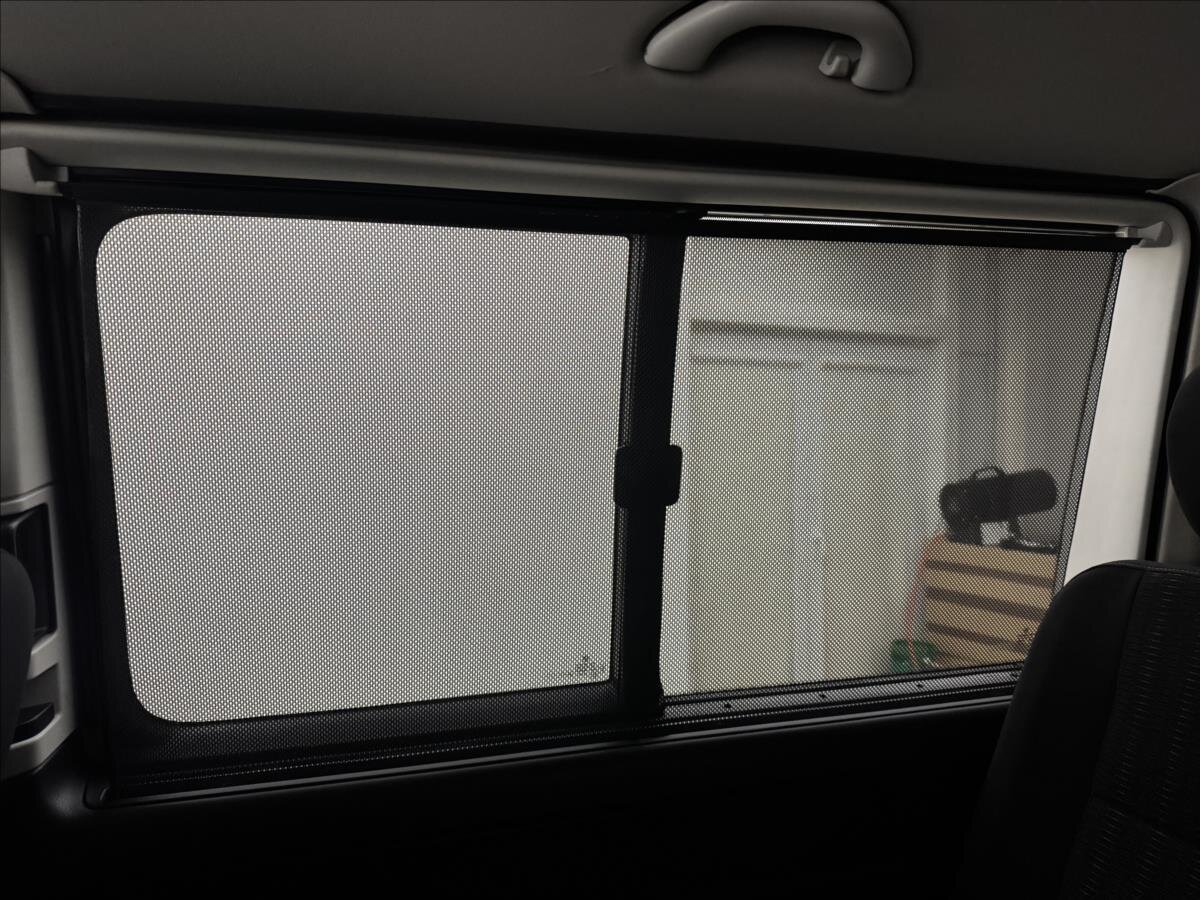 Volkswagen Caravelle Kombi 2,0 l 110 kw