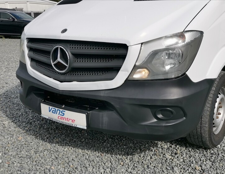 Mercedes-Benz Sprinter 19