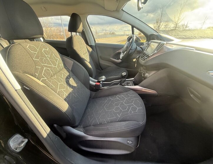 Peugeot 2008 Kombi 1,2 l 60 kw