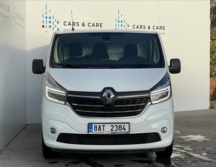 Renault Trafic 16