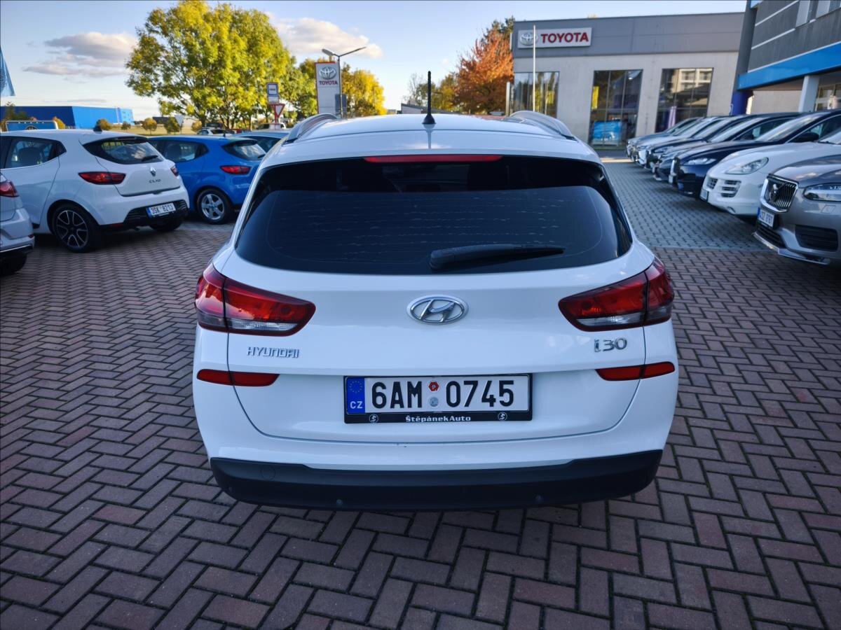 Hyundai i30 Kombi 998,0 88 kw