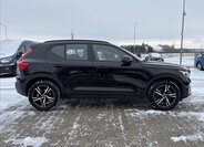 Volvo XC40 Kombi 2,0 l 145 kw