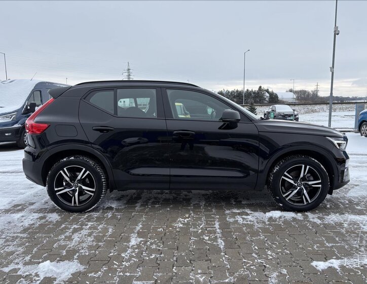 Volvo XC40 Kombi 2,0 l 145 kw
