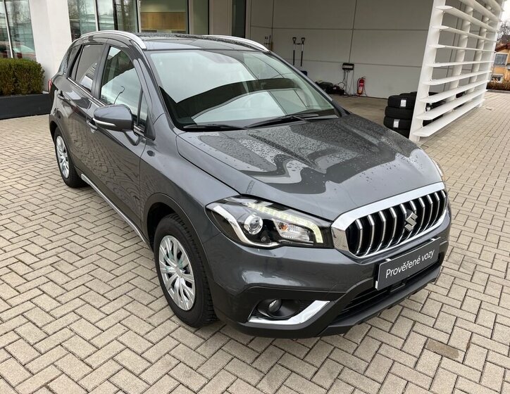 Suzuki SX4 S-Cross 8