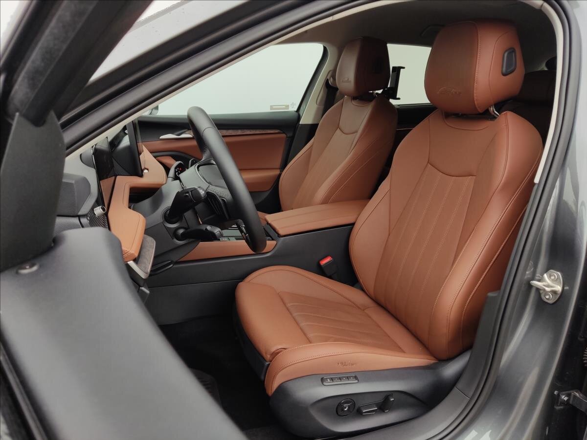 Škoda Superb Liftback 2,0 l 142 kw