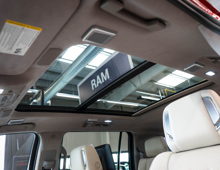 Cadillac Escalade 40