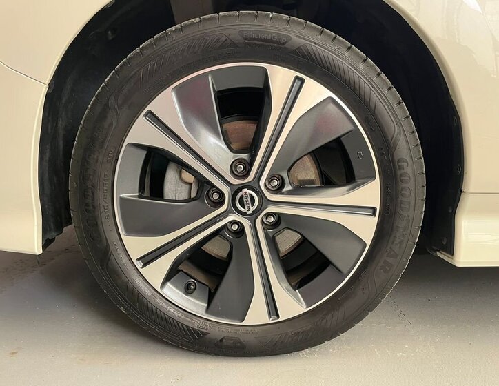 Nissan Leaf Hatchback 0,0 110 kw