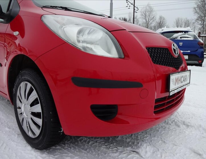 Toyota Yaris Hatchback 998,0 51 kw