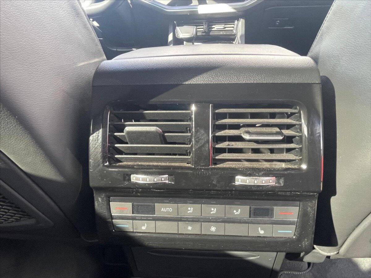 Volkswagen Touareg SUV 3,0 l 210 kw