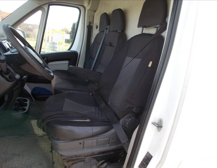 Peugeot Boxer Skříň 2,0 l 120 kw