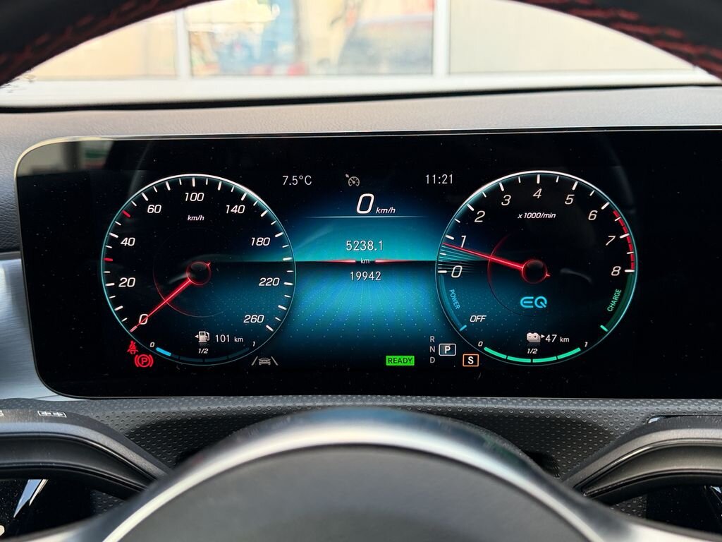 Mercedes-Benz Třídy A Hatchback 1,3 l 118 kw