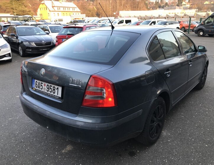 Škoda Octavia Sedan / Limuzína 1,9 l 77 kw
