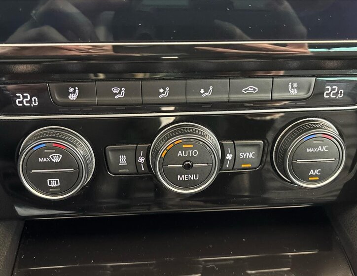 Volkswagen Passat Kombi 2,0 l 176 kw