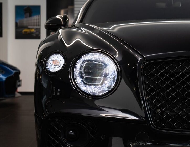 Bentley Continental GT Kupé 6,0 l 485 kw