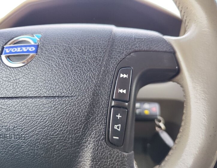 Volvo XC70 Kombi 2,4 l 120 kw