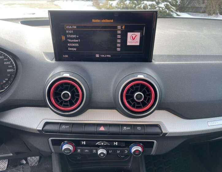 Audi Q2 SUV / Terénní 1,5 l 110 kw