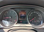 Volkswagen Passat Sedan / Limuzína 1,5 l 110 kw