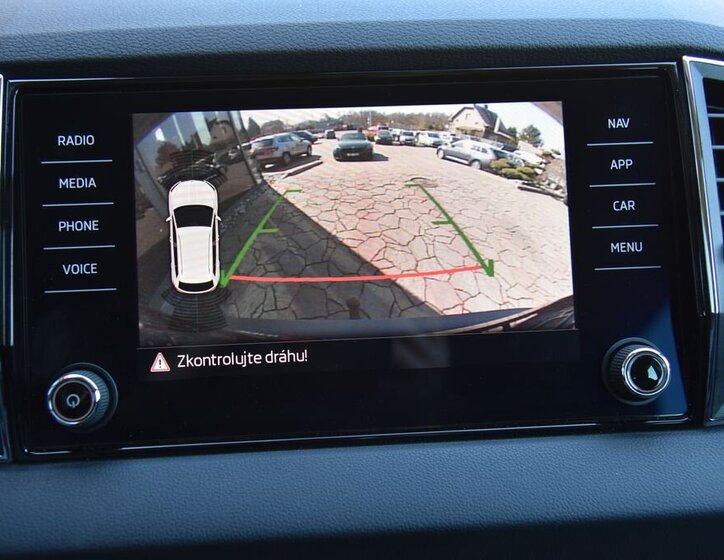 Škoda Karoq SUV / Terénní 1,5 l 110 kw