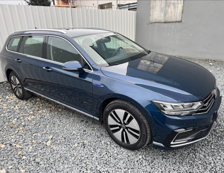 Volkswagen Passat Kombi 1,4 l 0