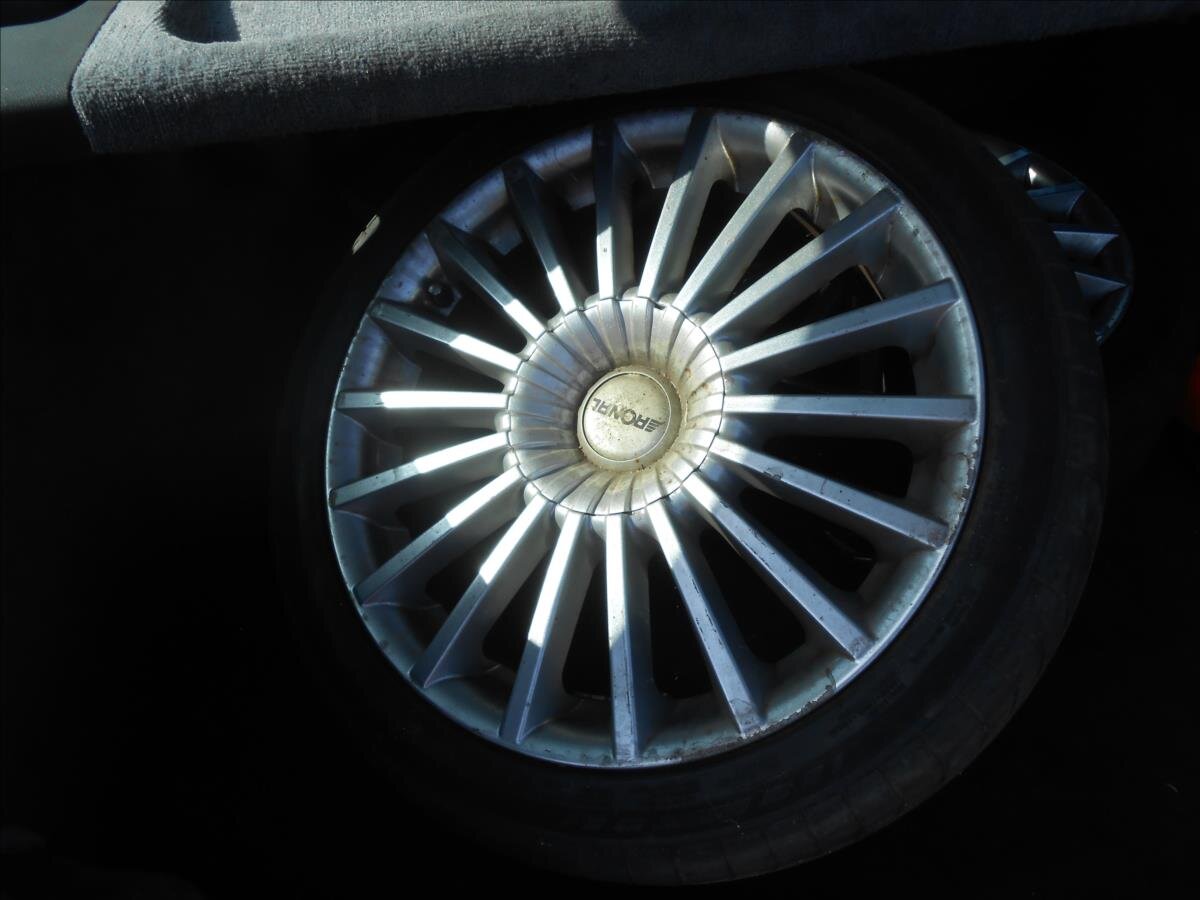 Volvo V40 Kombi 1,9 l 70 kw