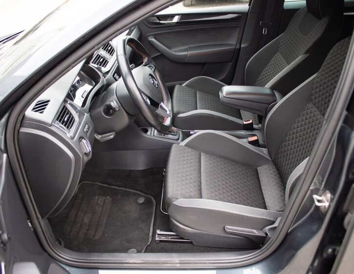 Škoda Rapid Sedan / Limuzína 999,0 81 kw