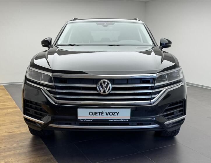 Volkswagen Touareg 2