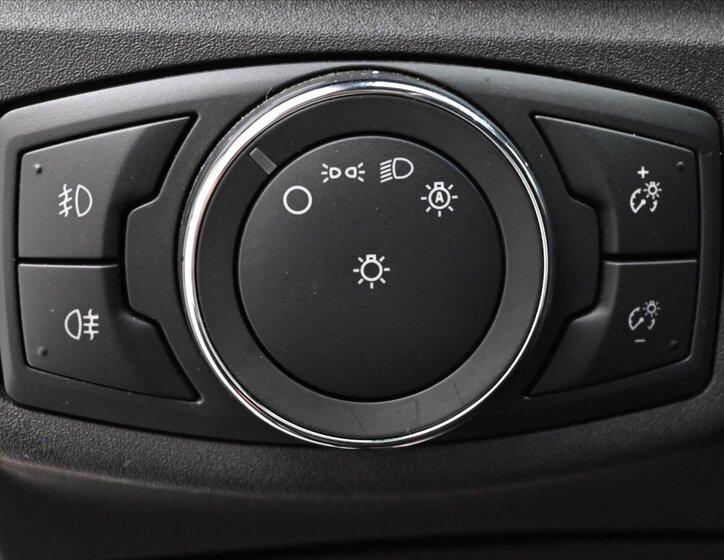 Ford Mondeo Sedan 2,0 l 140 kw