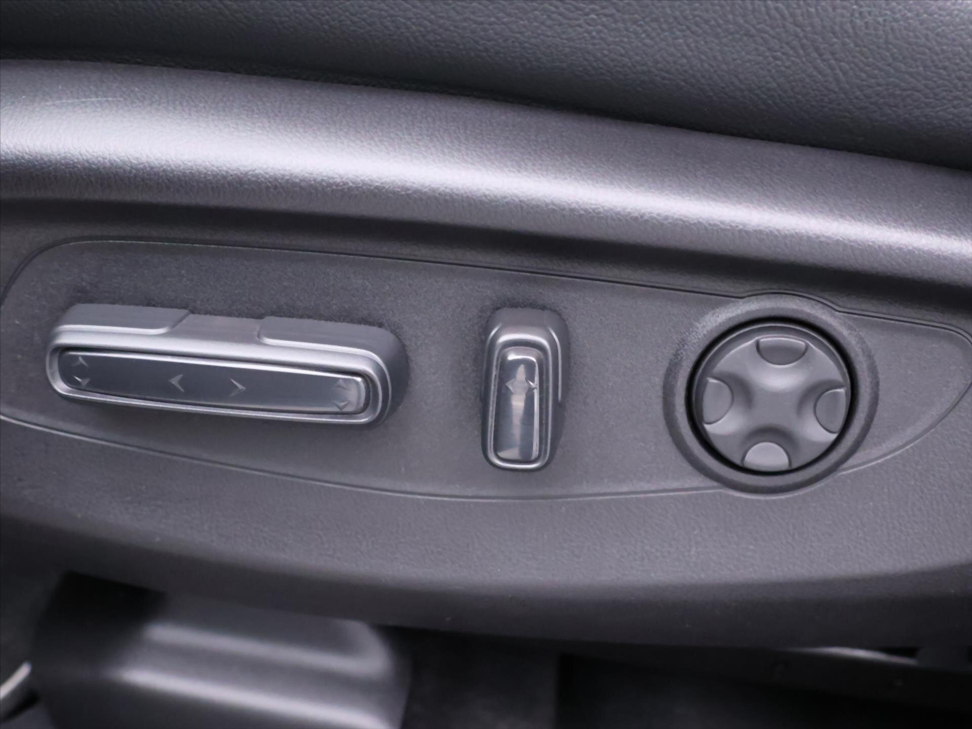 Honda CR-V SUV / Terénní 2,0 l 109 kw