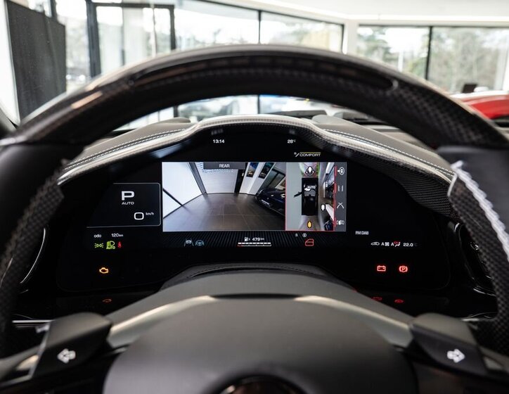 Ferrari Ostatní SUV 6,5 l 529 kw