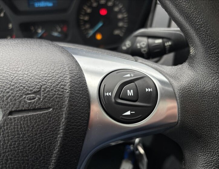 Ford Transit Valník 2,0 l 96 kw