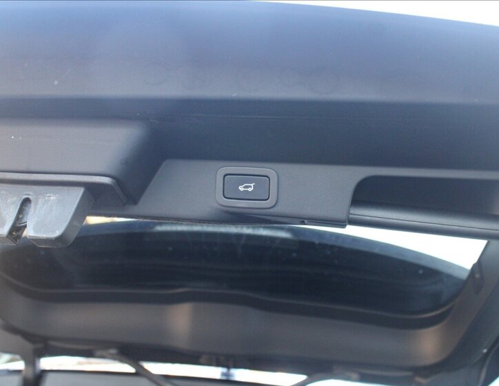 Land Rover Range Rover Sport SUV 4,4 l 250 kw