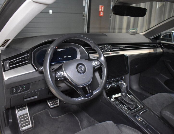 Volkswagen Arteon Liftback 2,0 l 176 kw