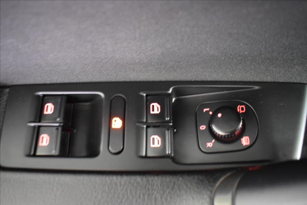 Volkswagen Passat Kombi 2,0 l 103 kw