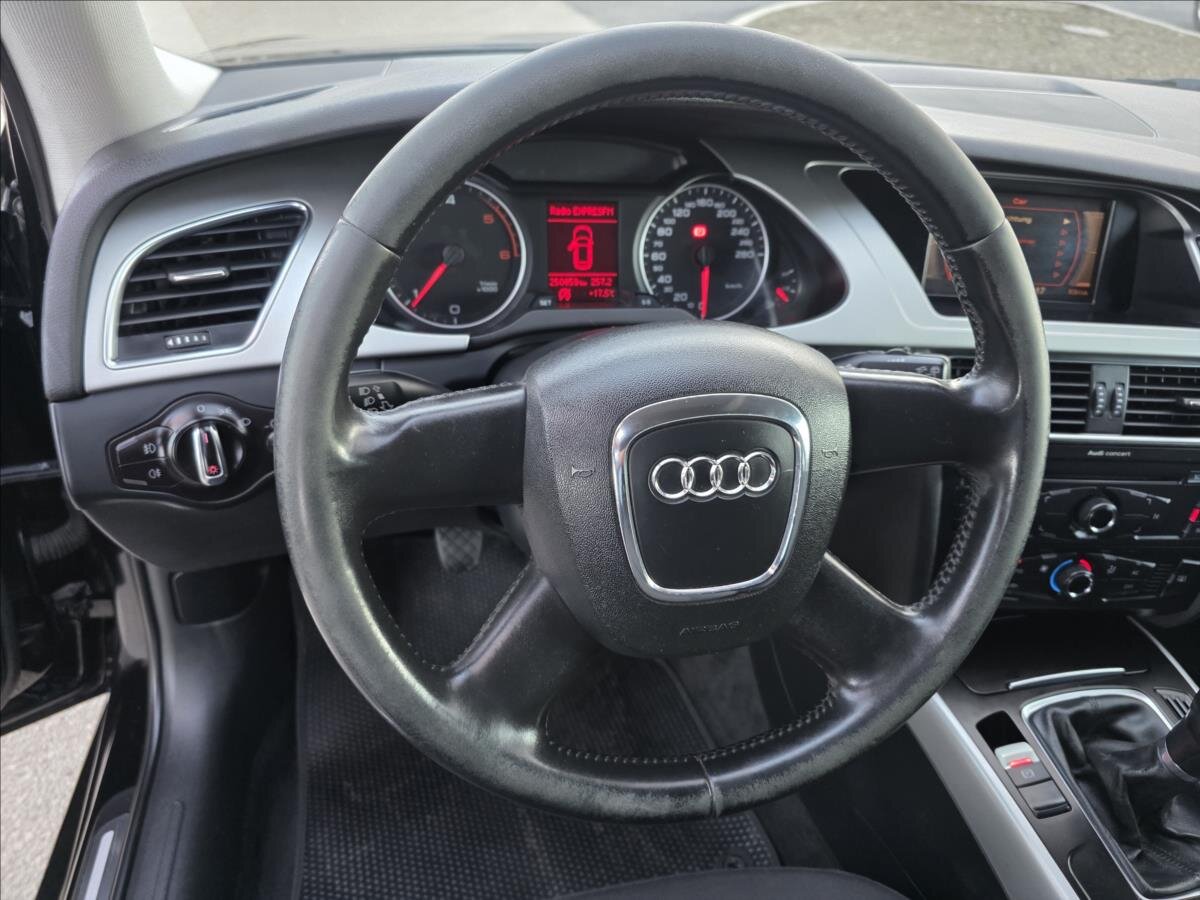 Audi A4 Kombi 2,0 l 88 kw