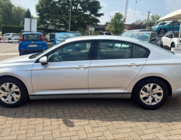 Volkswagen Passat Ostatní 1,6 l 88 kw
