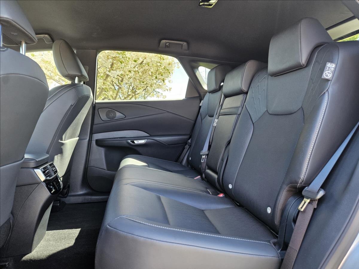 Lexus RX 350h SUV / Terénní 2,5 l 184 kw