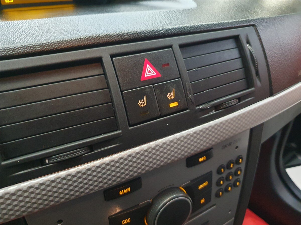 Opel Meriva MPV 1,6 l 77 kw