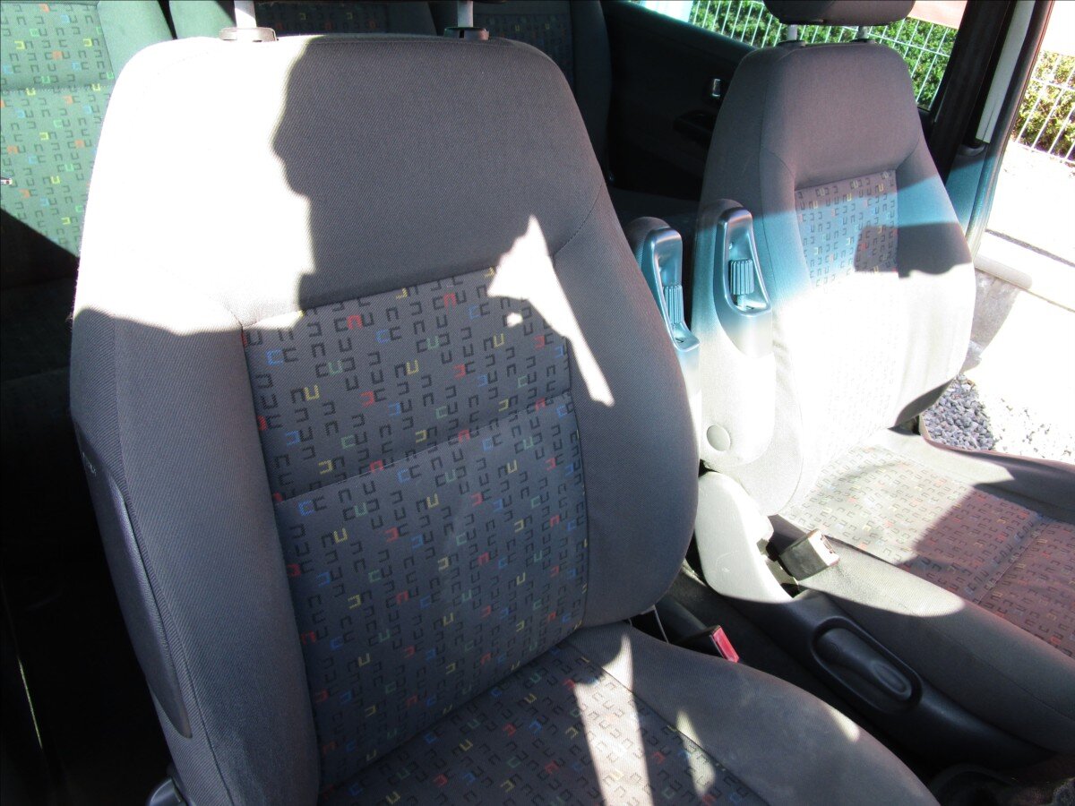 Volkswagen Sharan Kombi 1,9 l 85 kw