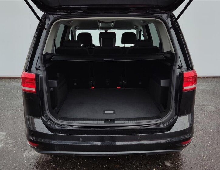 Volkswagen Touran MPV 1,2 l 81 kw