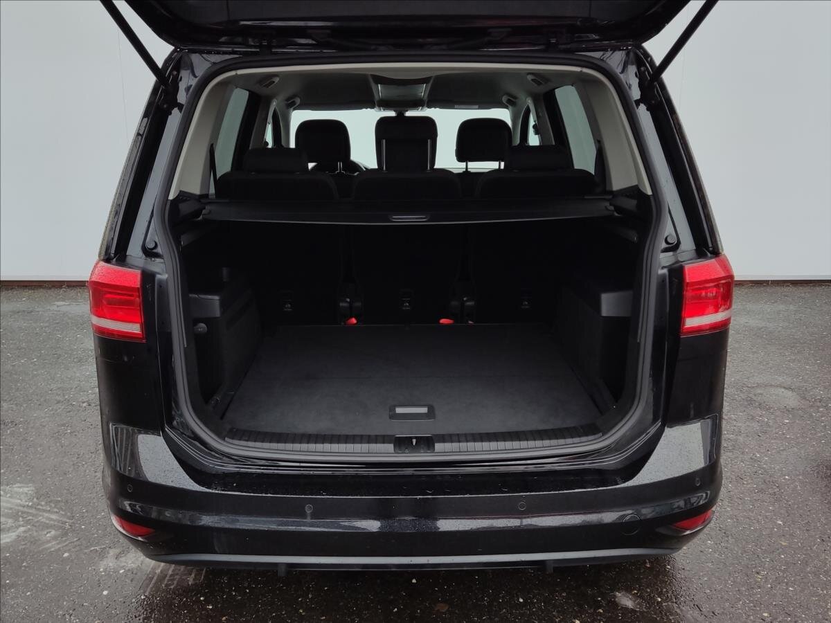 Volkswagen Touran MPV 1,2 l 81 kw