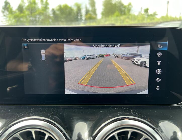 Mercedes-Benz EQB 22