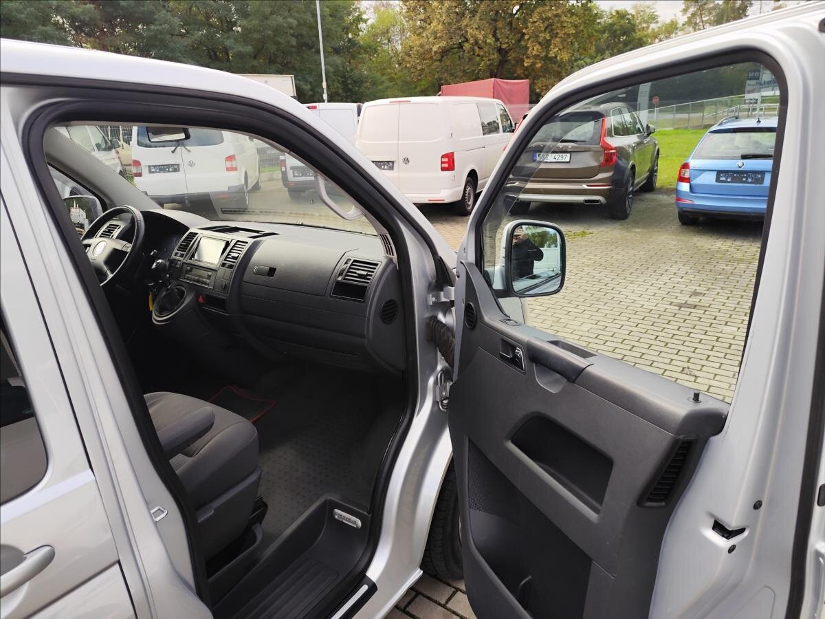 Volkswagen Caravelle