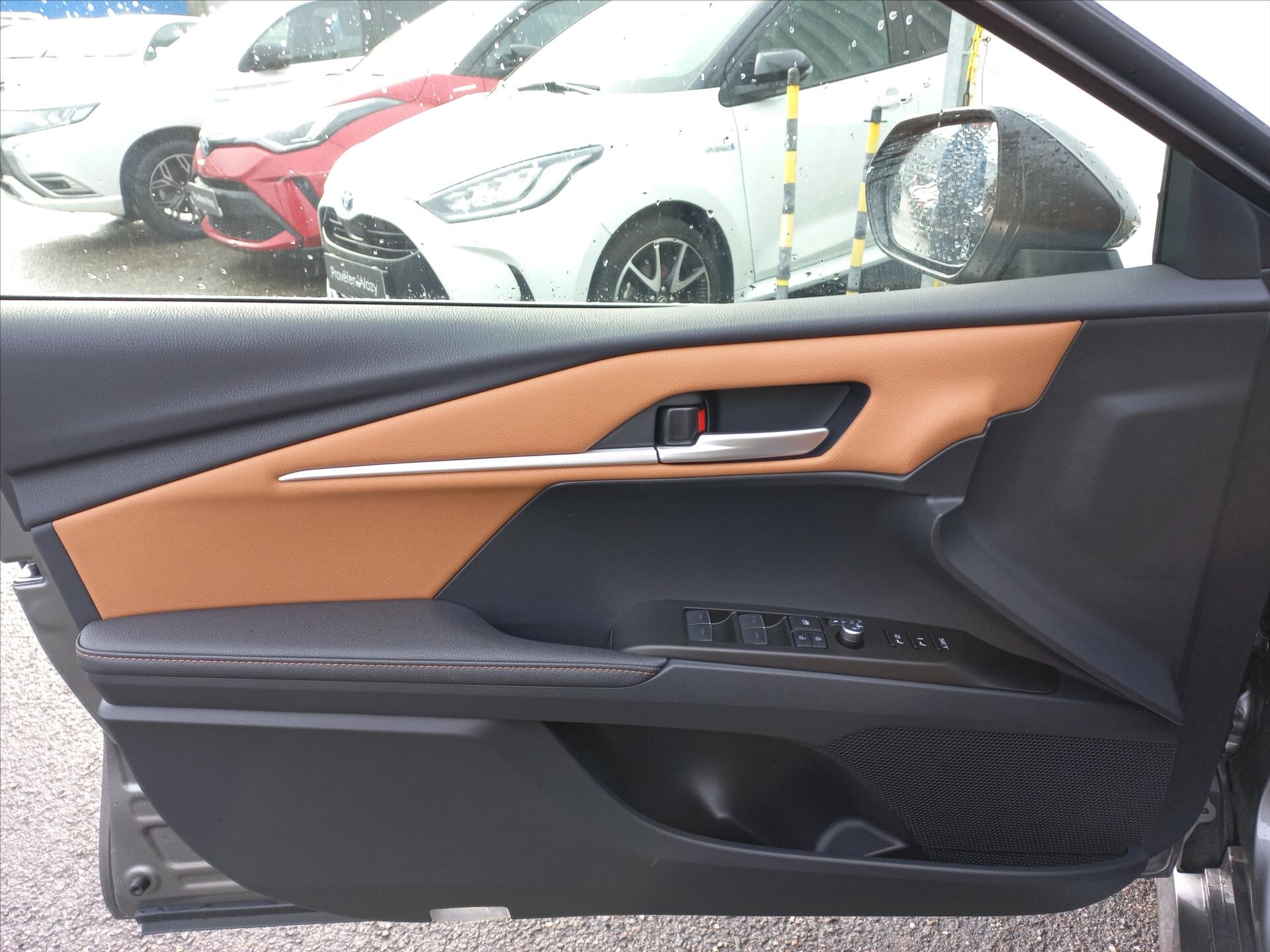 Toyota Camry Sedan 2,5 l 137 kw