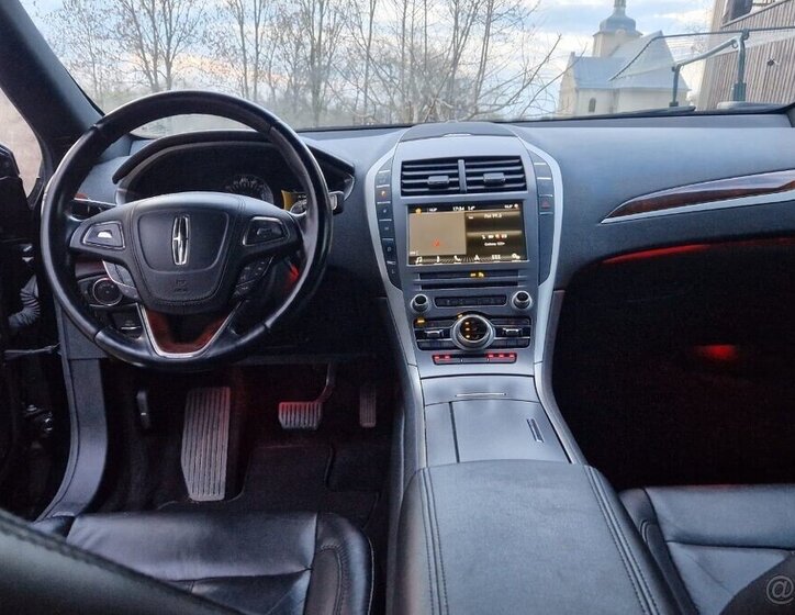 Lincoln MKZ Sedan / Limuzína 0,0 0