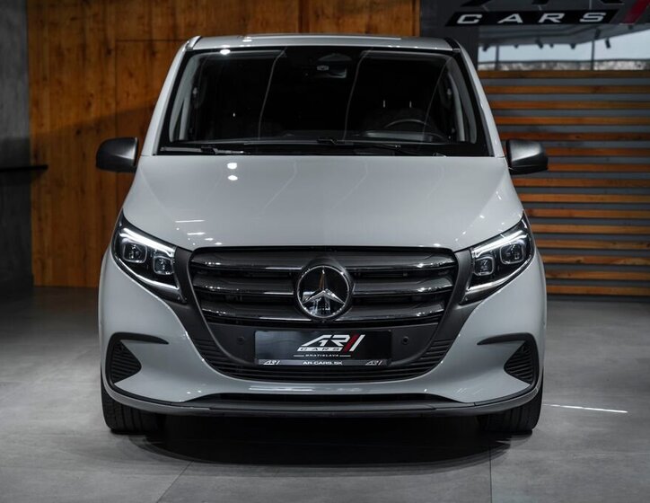 Mercedes-Benz Vito VAN / Minibus 2,0 l 174 kw